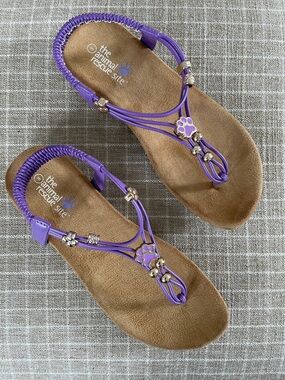 The Animal Rescue Site Vegan Purple Beaded Sandals 8 NWT